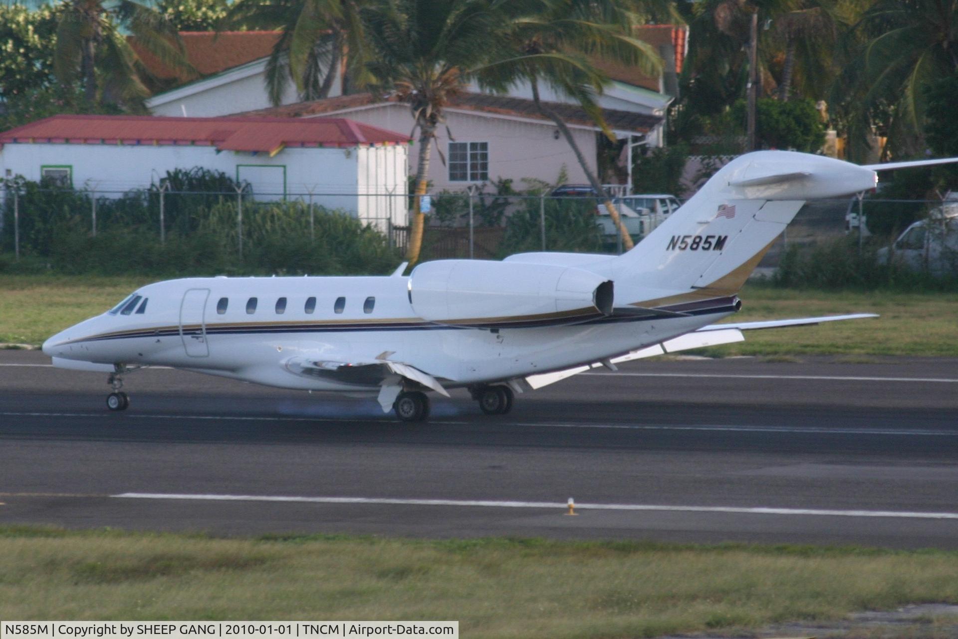 N585M, 1999 Cessna 750 Citation X C/N 750-0096, N585m Landing at TNCM