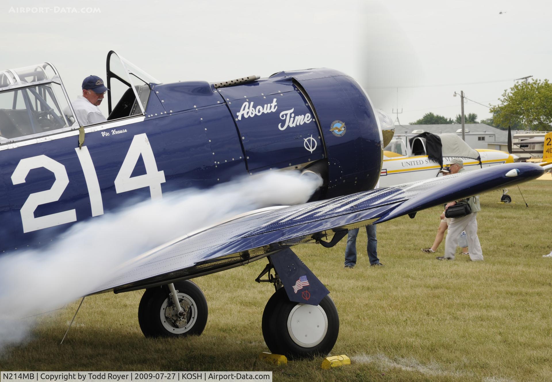 N214MB, North American SNJ-5B Texan C/N 43732, EAA AIRVENTURE 2009