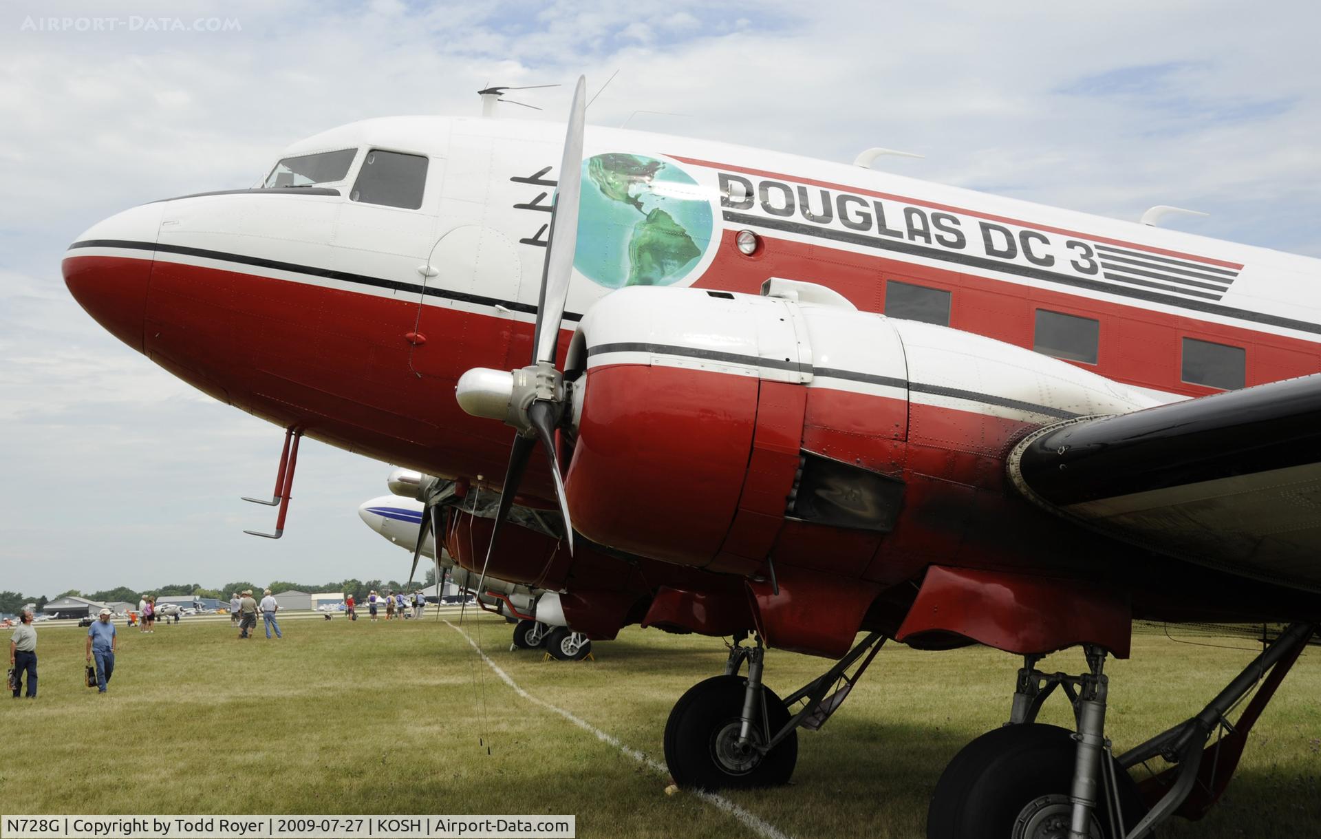 N728G, 1942 Douglas DC-3C (C-47-DL) C/N 4359, EAA AIRVENTURE 2009