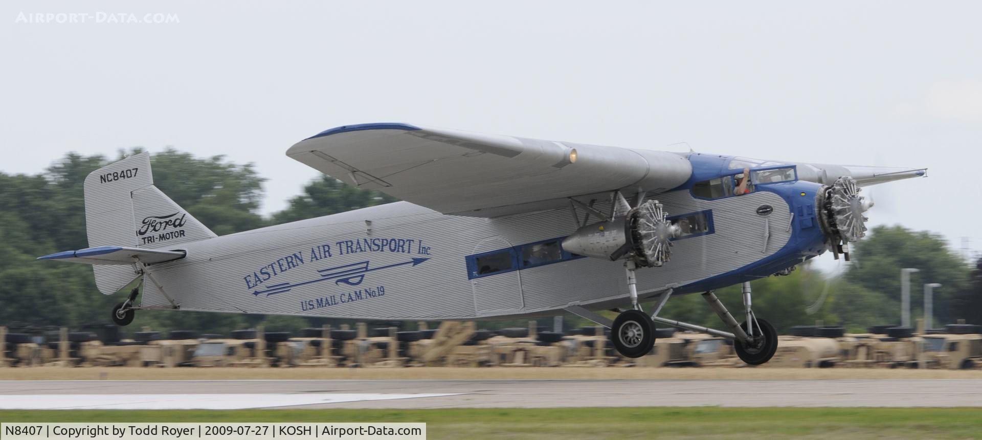 N8407, 1929 Ford 4-AT-E Tri-Motor C/N 69, EAA AIRVENTURE 2009
