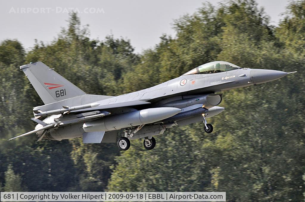 681, 1980 General Dynamics F-16AM Fighting Falcon C/N 6K-53, F-16AM