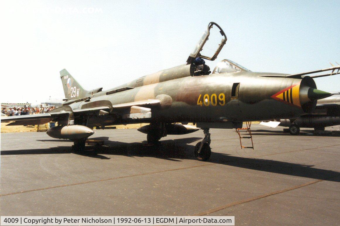 4009, Sukhoi Su-22M-4 C/N 40509, Su-22 Fitter of the Czech & Slovak Air Force's 2 Squadron/20 FB Regiment on display at the 1992 Air Tournament Intnl at Boscombe Down.