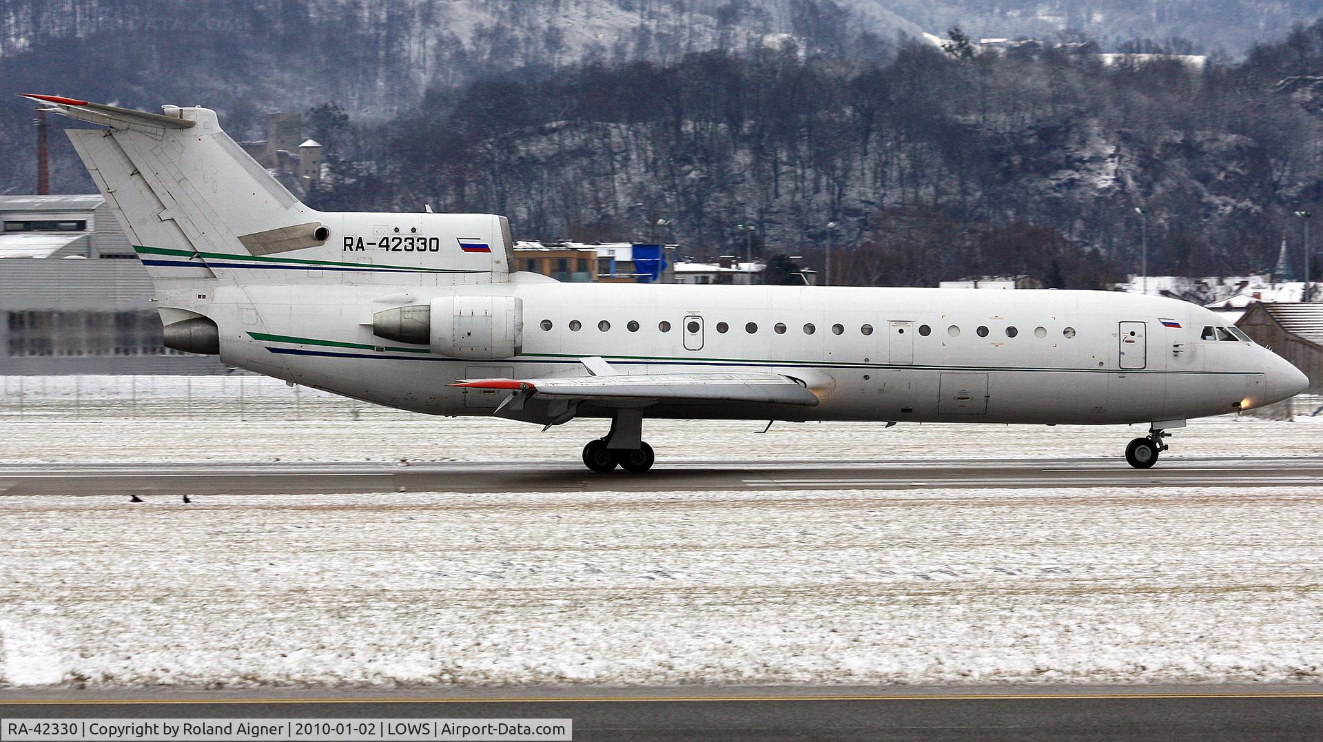 RA-42330, Yakovlev Yak-42D C/N 4250422505122, .