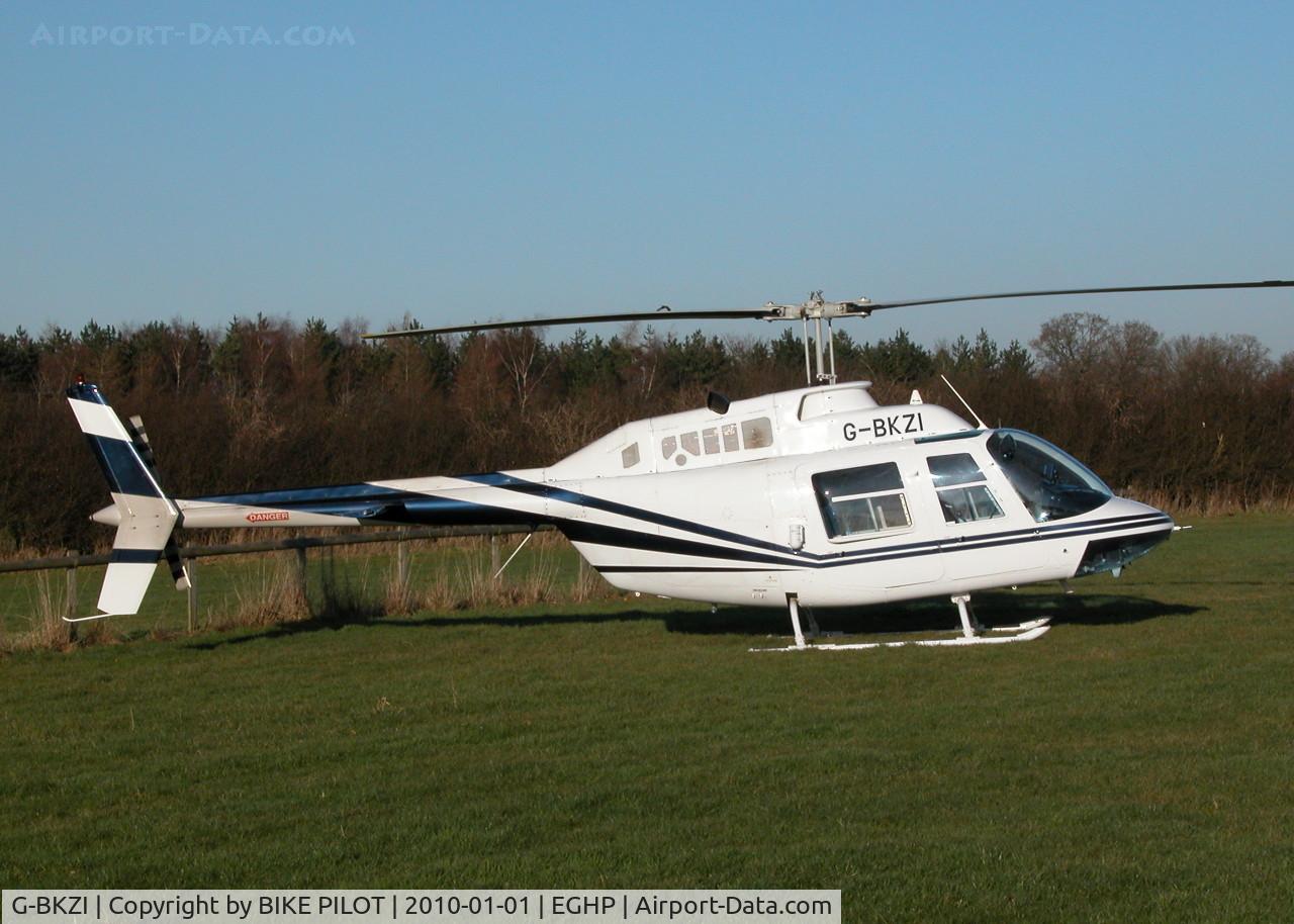 G-BKZI, 1967 Bell 206B JetRanger III C/N 118, NEW YEARS DAY FLY-IN