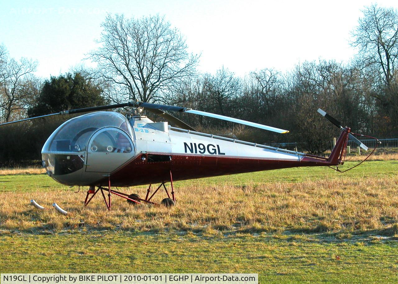 N19GL, 1992 Brantly B-2B C/N 2004, NEW YEARS DAY FLY-IN