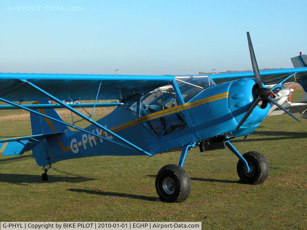 G-PHYL, 1999 Denney Kitfox Mk4 C/N PFA 172A-12189, NEW YEARS DAY FLY-IN
