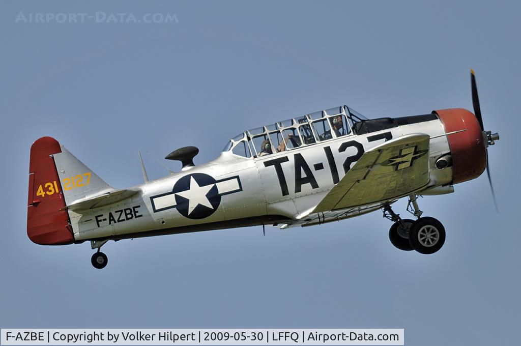 F-AZBE, North American AT-6C Harvard IIA C/N 88-12127, at lffq