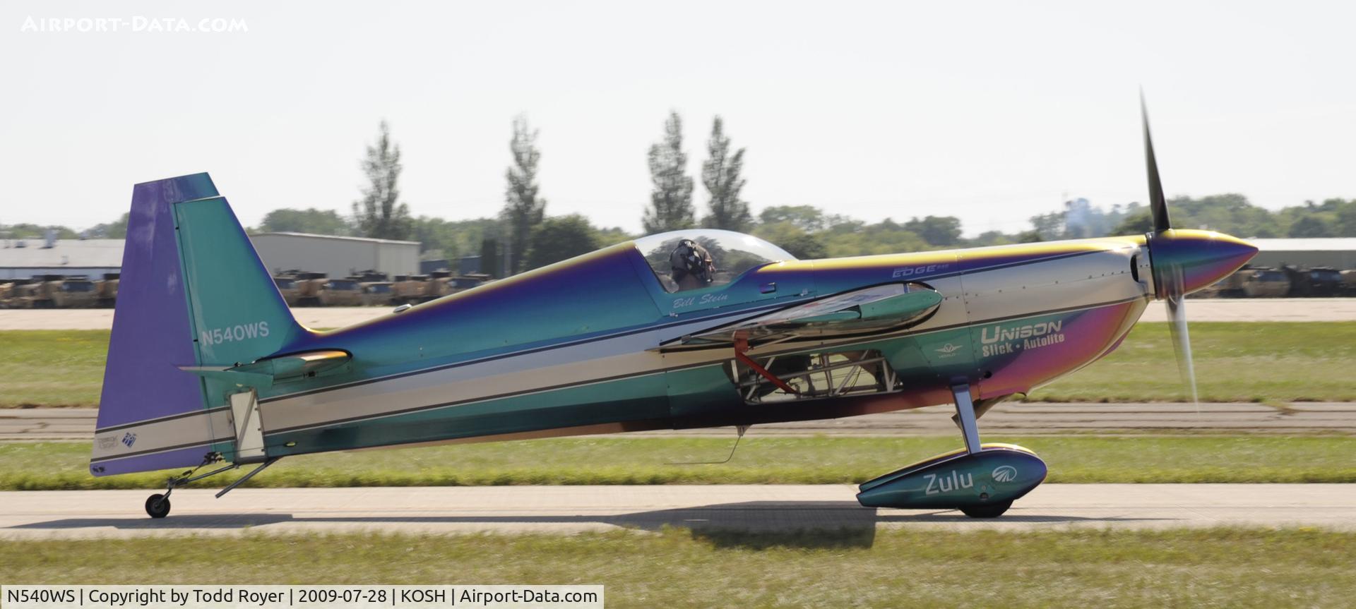 N540WS, 2002 Zivko Edge 540 C/N 0032, EAA AIRVENTURE 2009