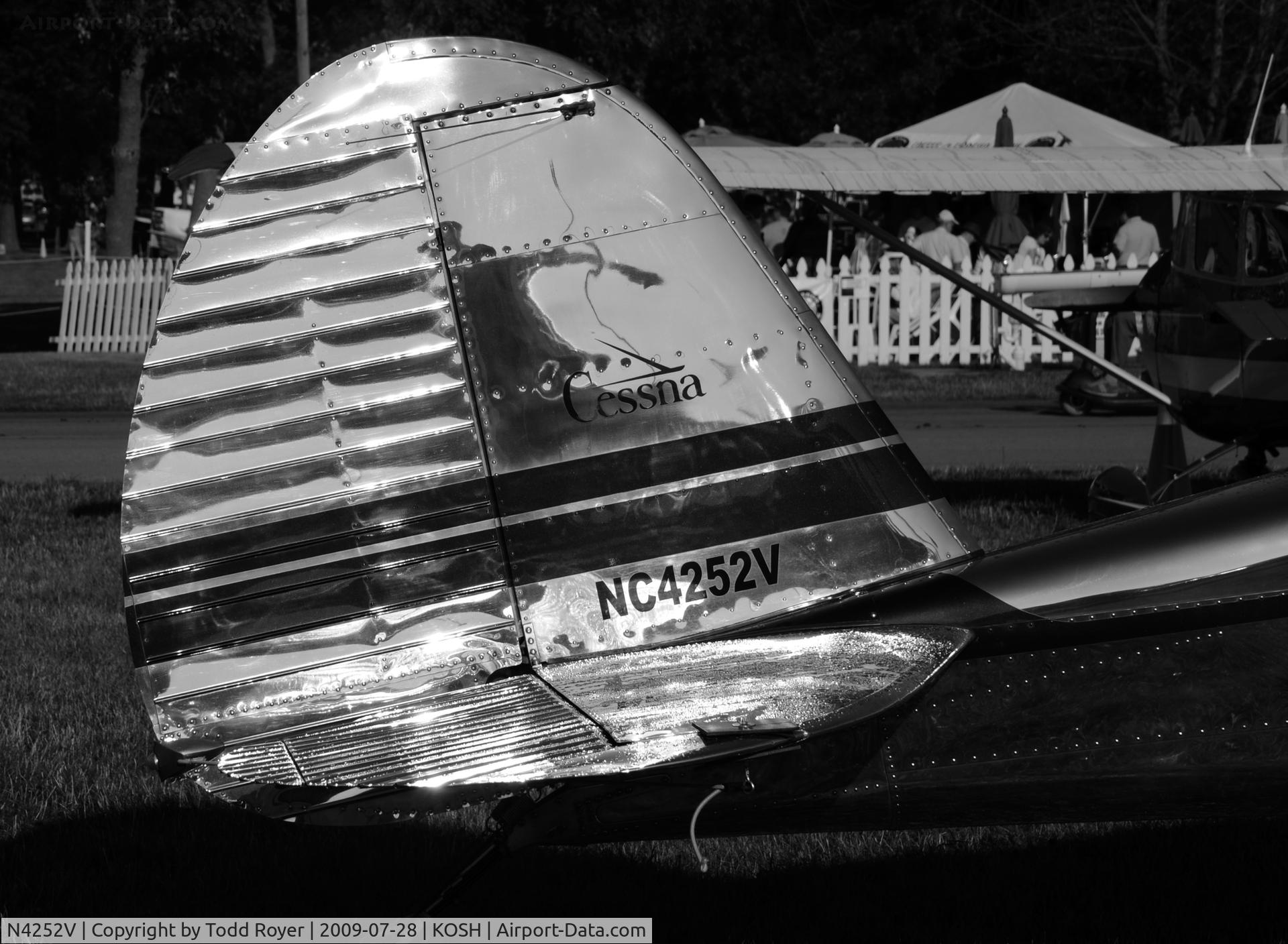 N4252V, 1948 Cessna 170 C/N 18608, EAA AIRVENTURE 2009
