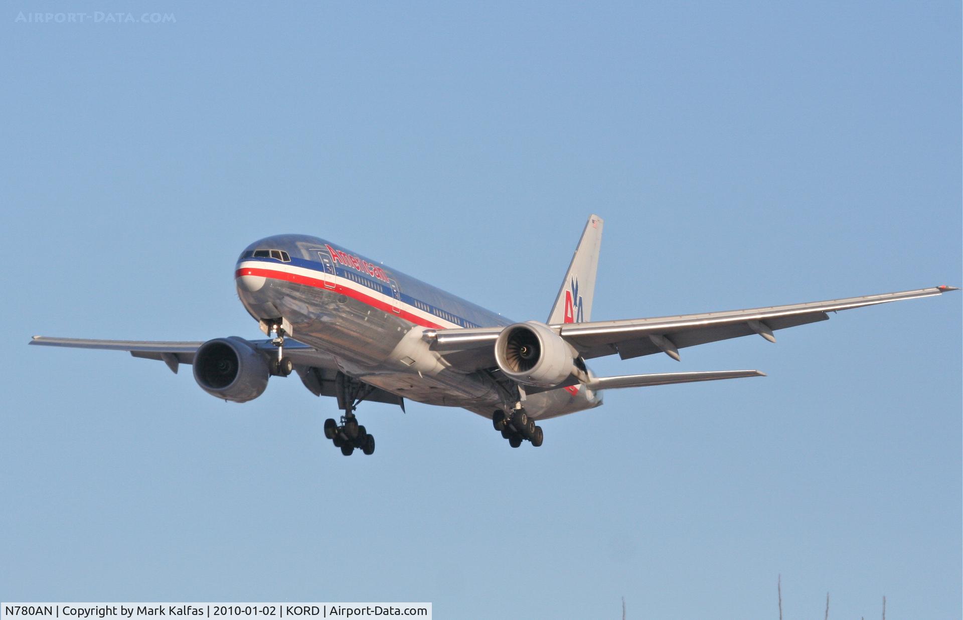 N780AN, 1999 Boeing 777-223 C/N 29956, American Airlines Boeing 777-223, AAL2350, arriving RWY 28 KORD from KDFW.