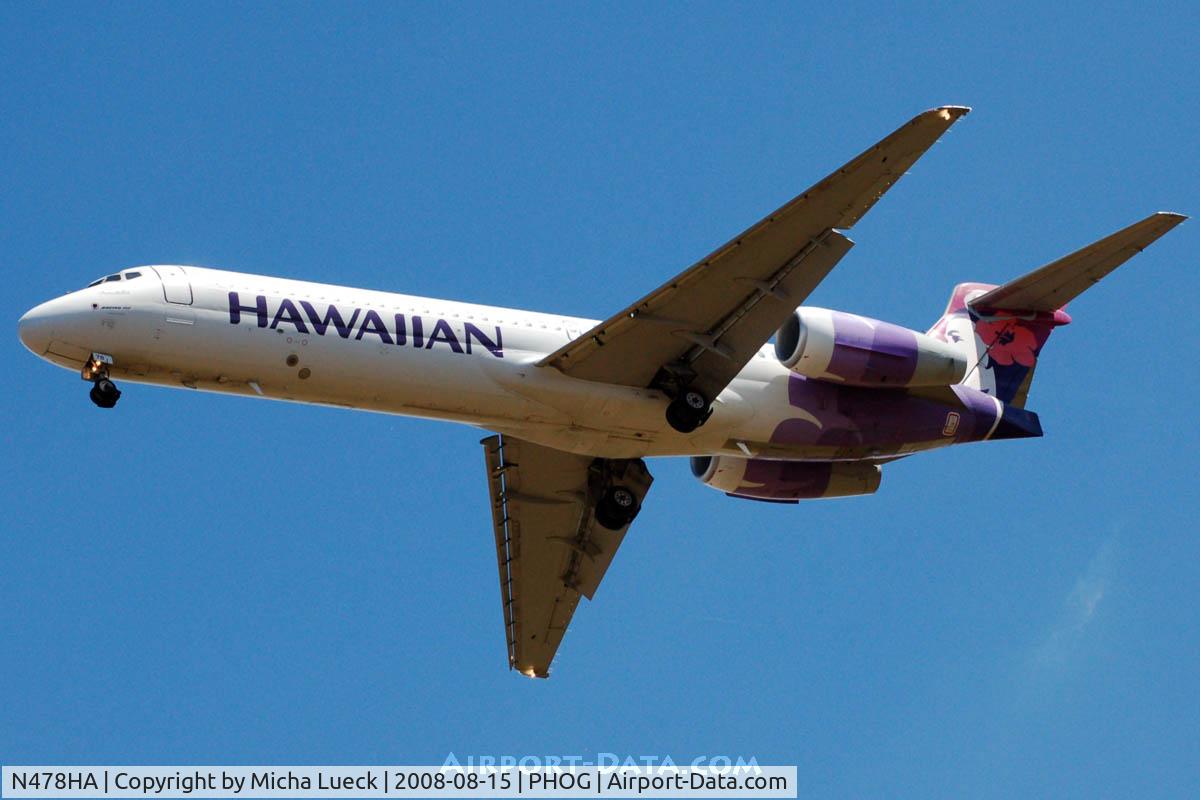 N478HA, 2001 Boeing 717-22A C/N 55123, At Maui