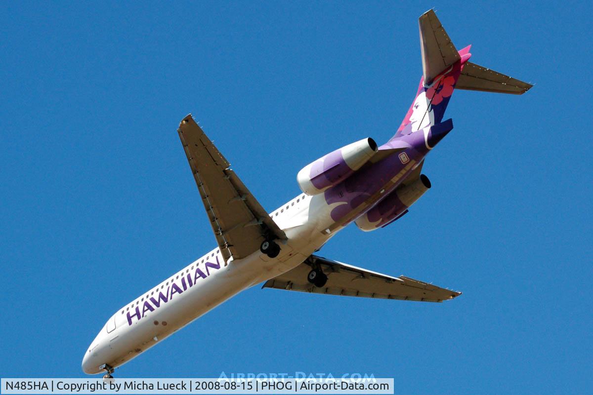 N485HA, 2001 Boeing 717-22A C/N 55130, At Maui