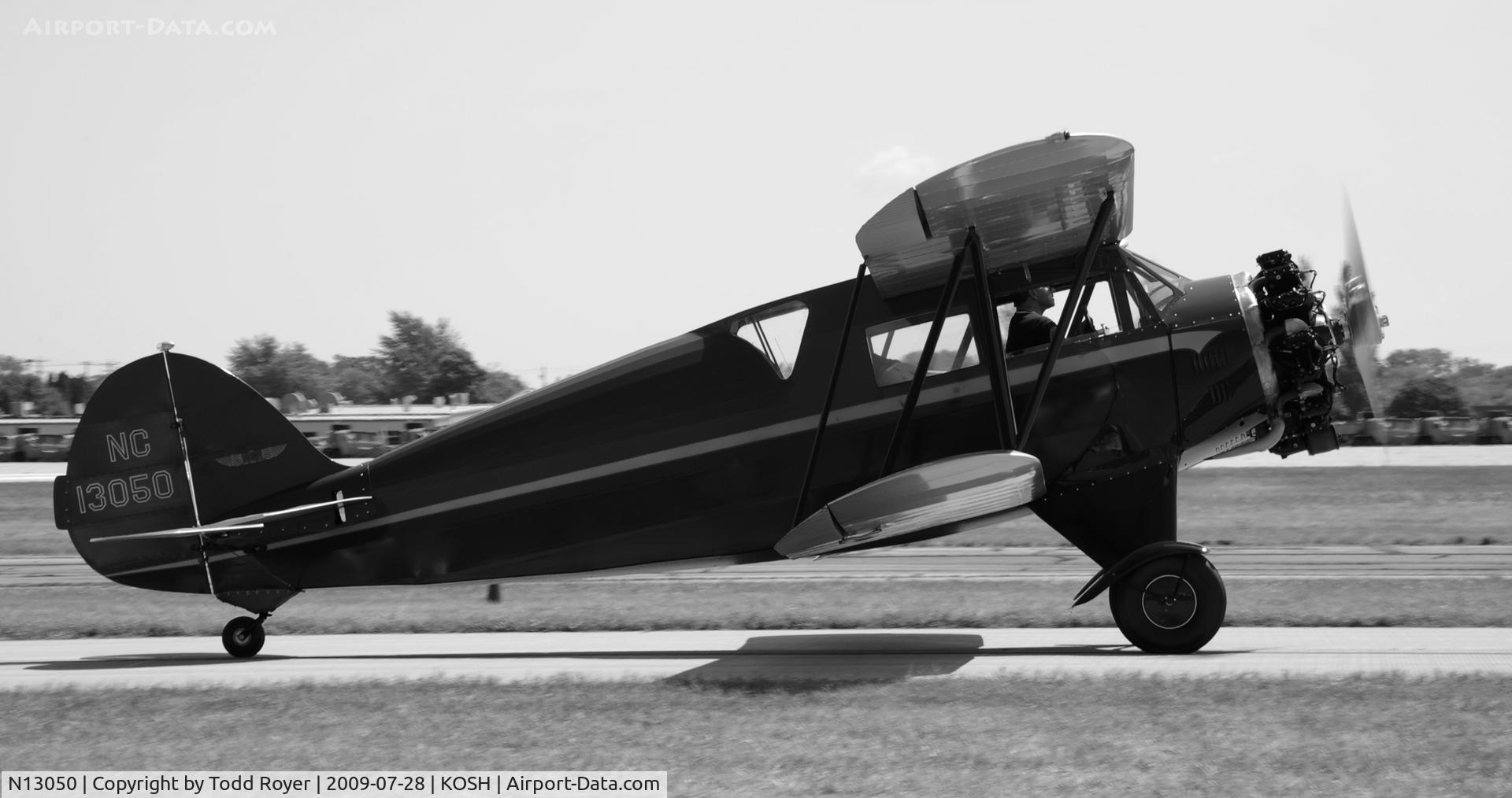 N13050, 1932 Waco UEC C/N 3678, EAA AIRVENTURE 2009