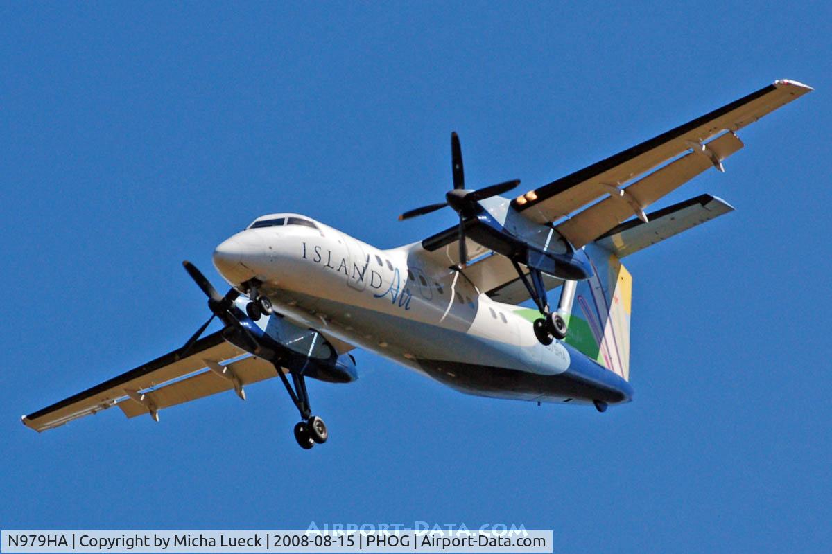 N979HA, 1994 De Havilland Canada DHC-8-103 Dash 8 C/N 373, At Maui