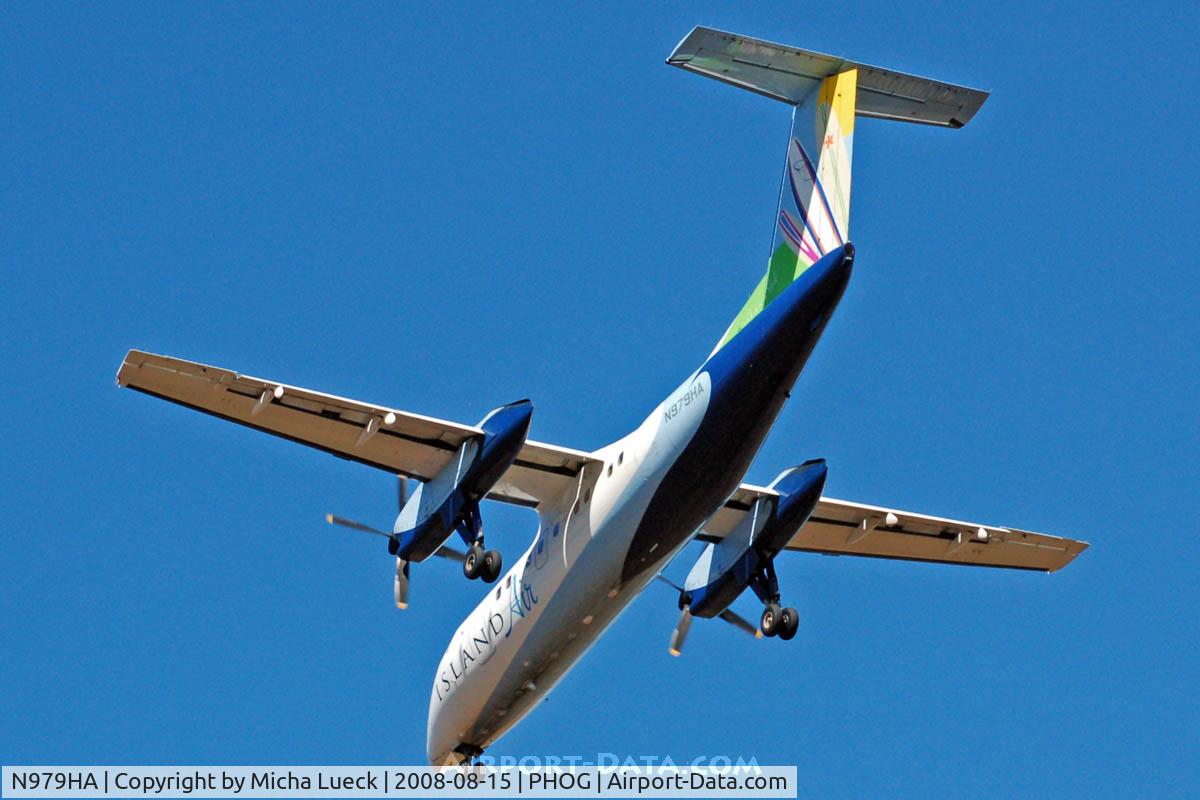N979HA, 1994 De Havilland Canada DHC-8-103 Dash 8 C/N 373, At Maui