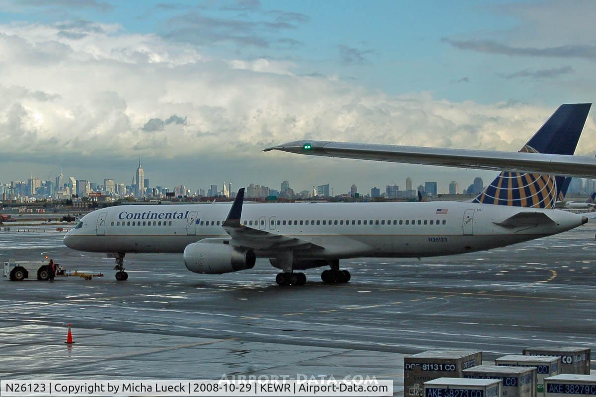N26123, 1997 Boeing 757-224 C/N 28966, At Newark