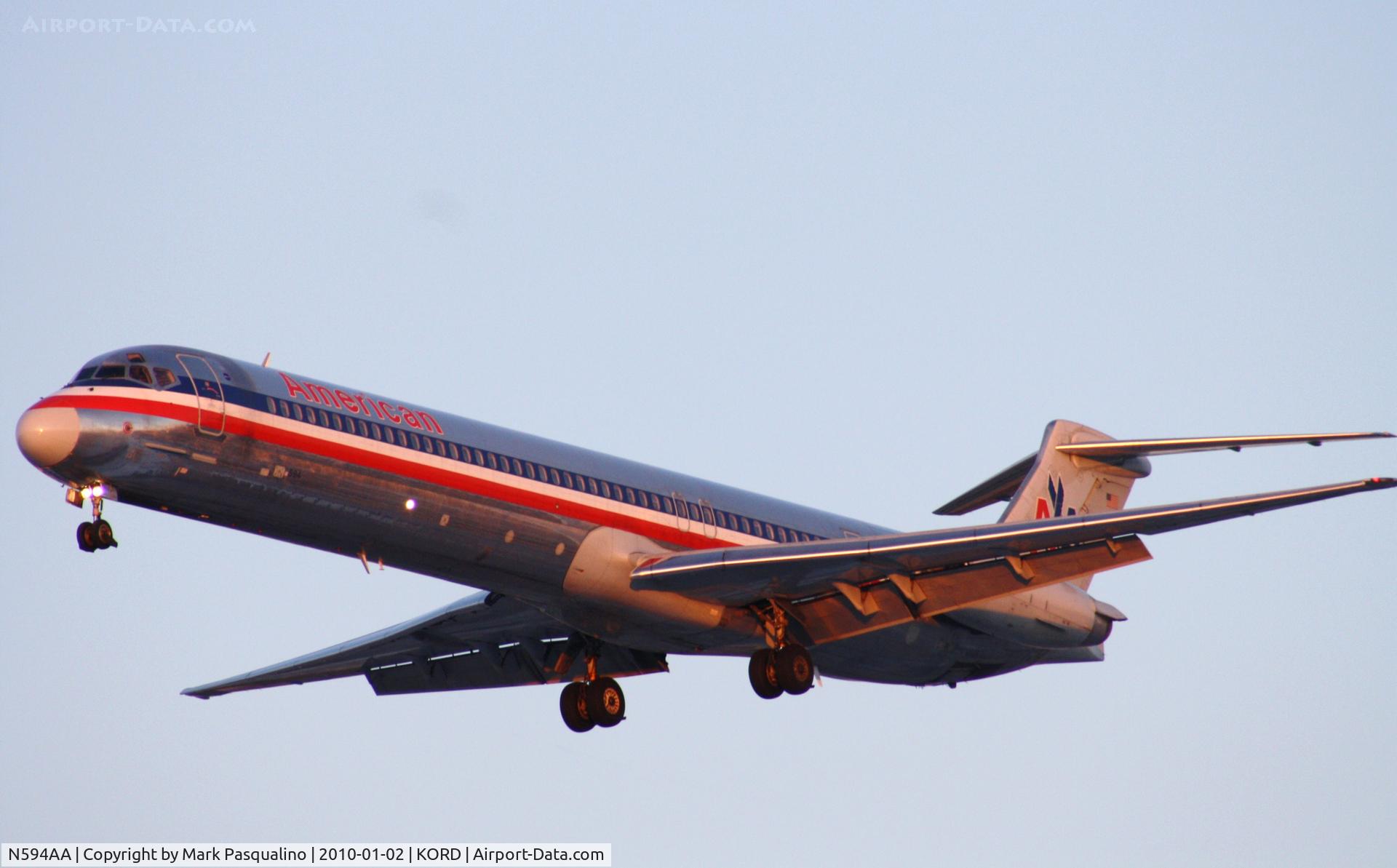 N594AA, 1992 McDonnell Douglas MD-83 (DC-9-83) C/N 53284, MD-83