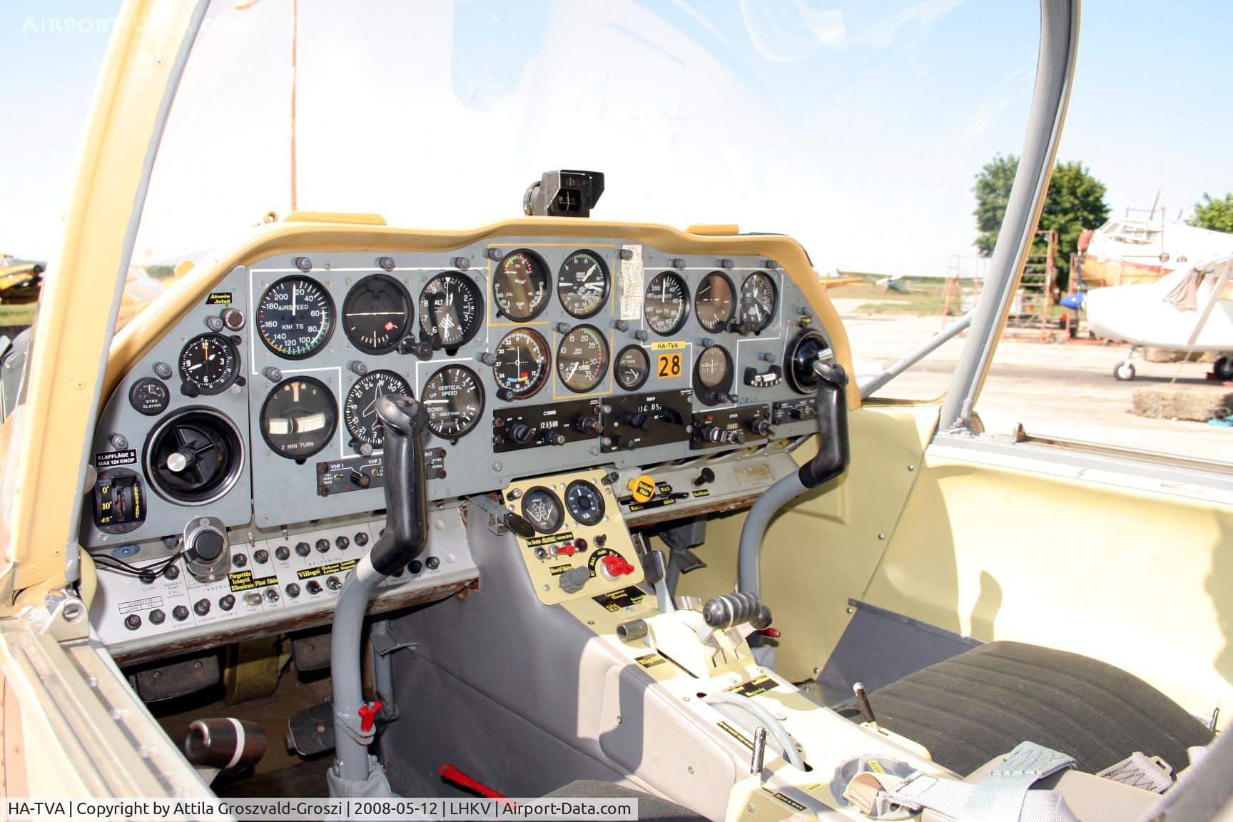 HA-TVA, 1972 Scottish Aviation Bulldog Series 100 Model 104 C/N BH100/134, Hungary-Kaposújlak airport - Cocpit
