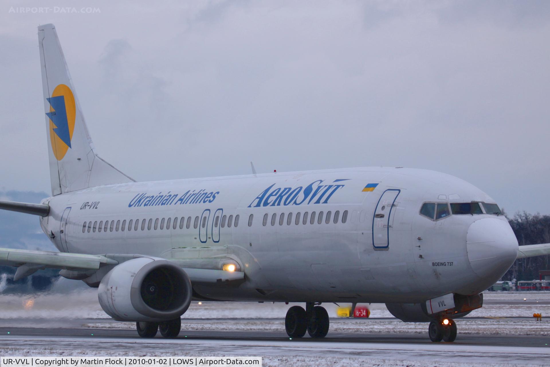 UR-VVL, Boeing 737-448 C/N 25052/2036, .