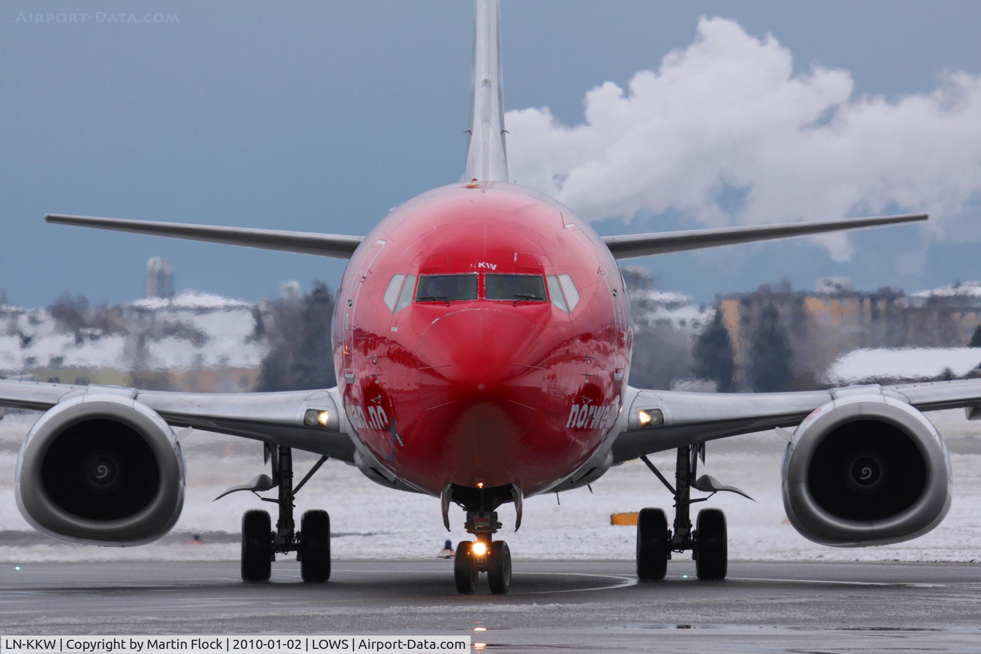 LN-KKW, 1989 Boeing 737-3K9 C/N 24213, .