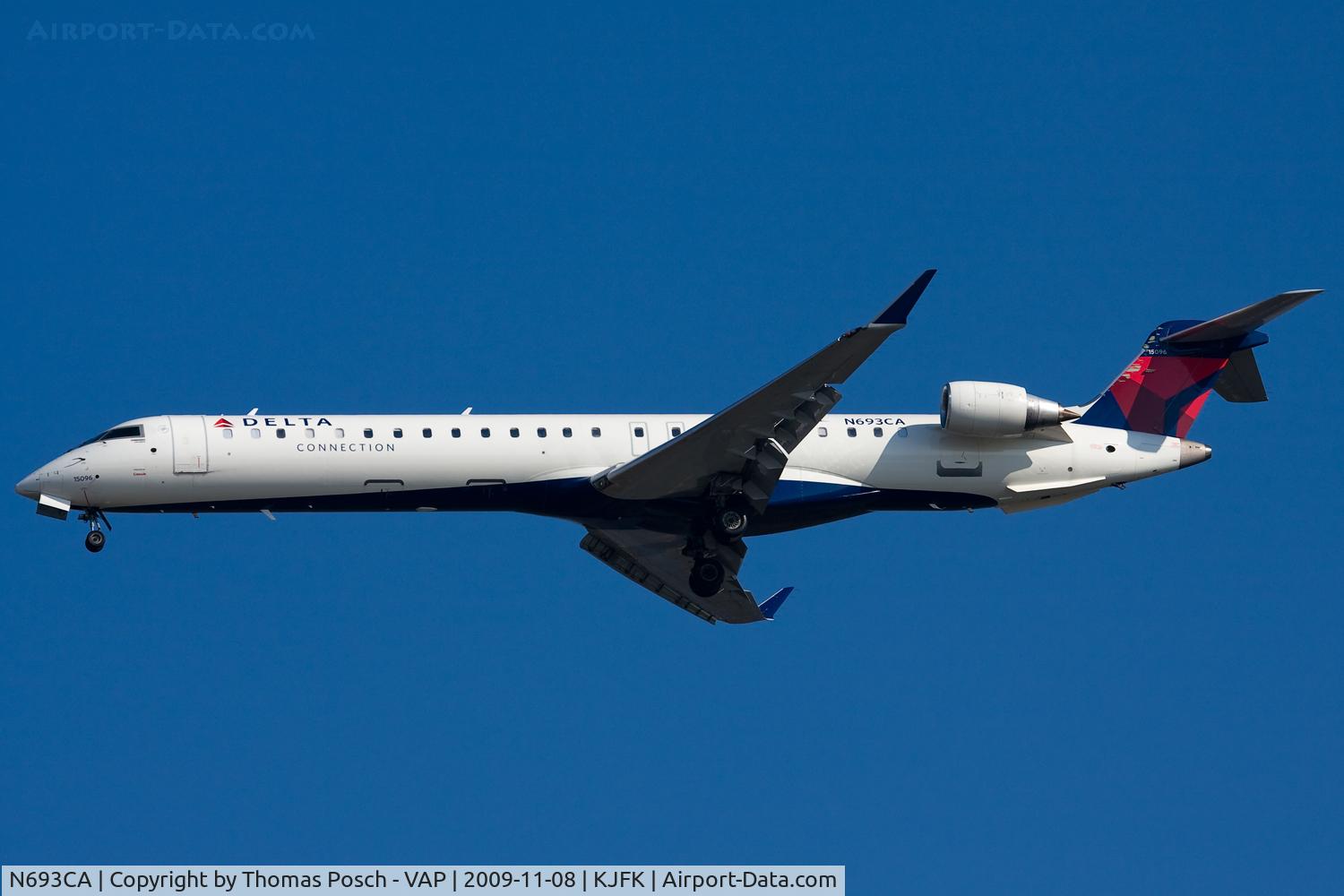 N693CA, 2006 Bombardier CRJ-900ER (CL-600-2D24) C/N 15096, Delta Connection