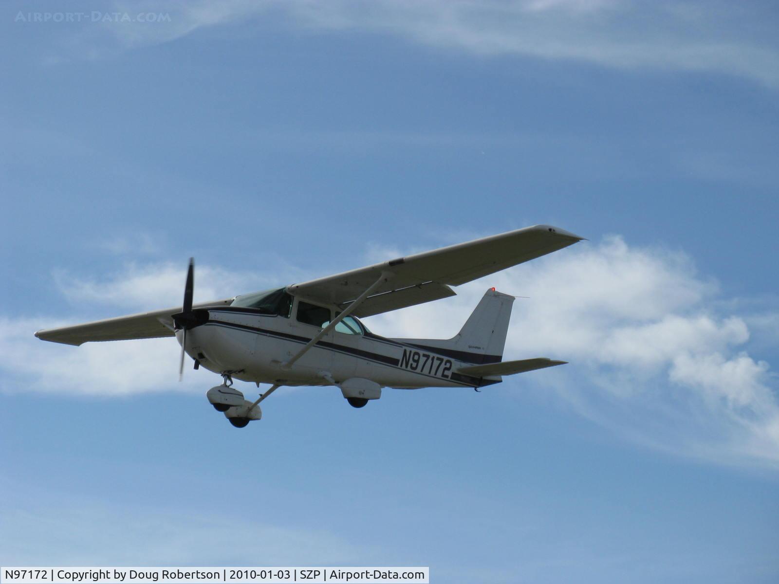 N97172, 1984 Cessna 172P C/N 17276162, 1984 Cessna 172P SKYHAWK II, Lycoming O-320-D2J 160 Hp, landing Rwy 04