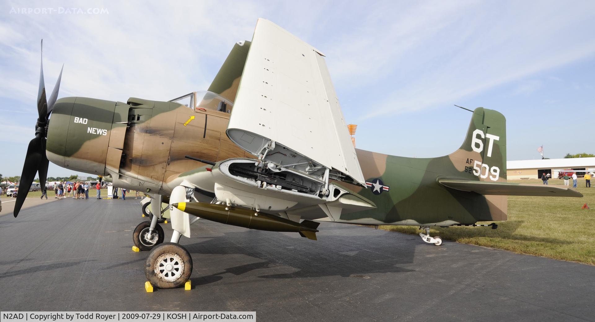 N2AD, 1947 Douglas AD-1 Skyraider C/N 09257/2085, EAA AIRVENTURE 2009