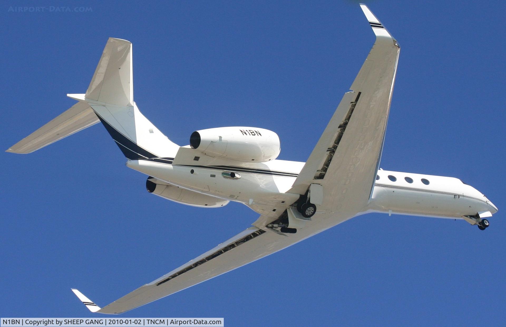N1BN, 2004 Gulfstream Aerospace GV-SP (G550) C/N 5036, JUst a close up of the landing gear of the N1BN