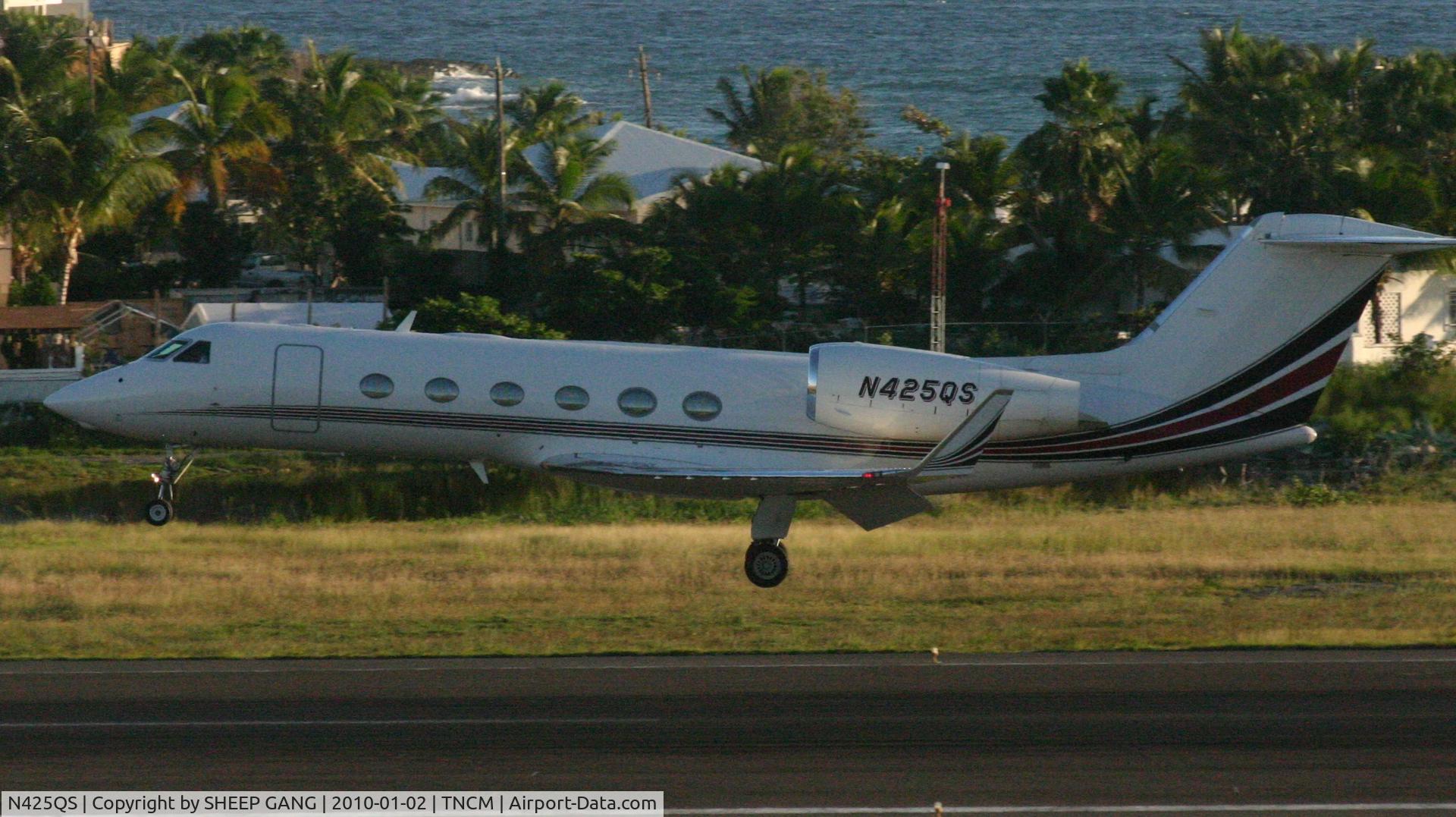 N425QS, 2004 Gulfstream Aerospace GIV-X (G450) C/N 4010, N425QS having a late afternoon landing at TNCM runway 10