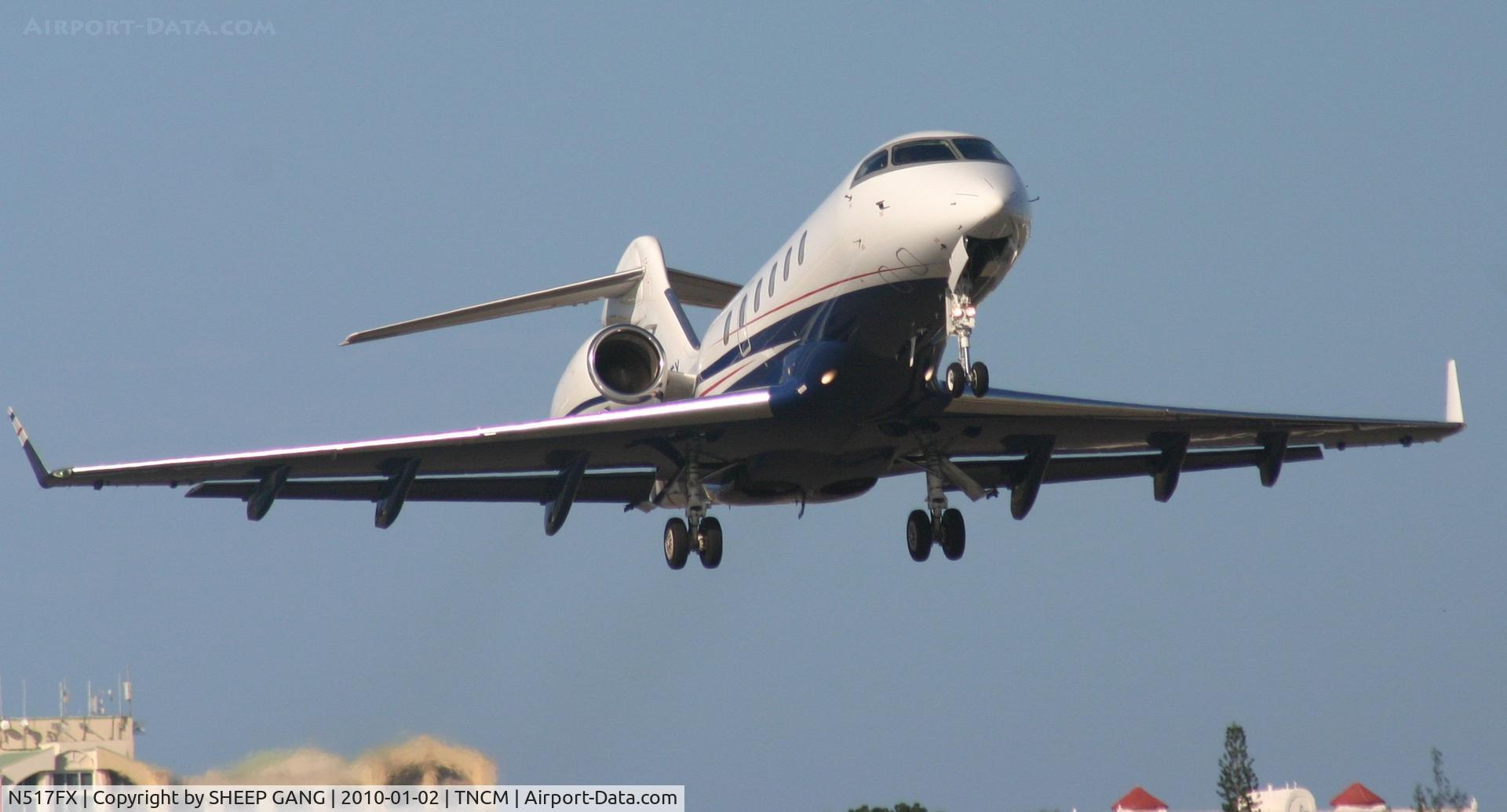 N517FX, 2004 Bombardier Challenger 300 (BD-100-1A10) C/N 20038, N517FX departing TNCM