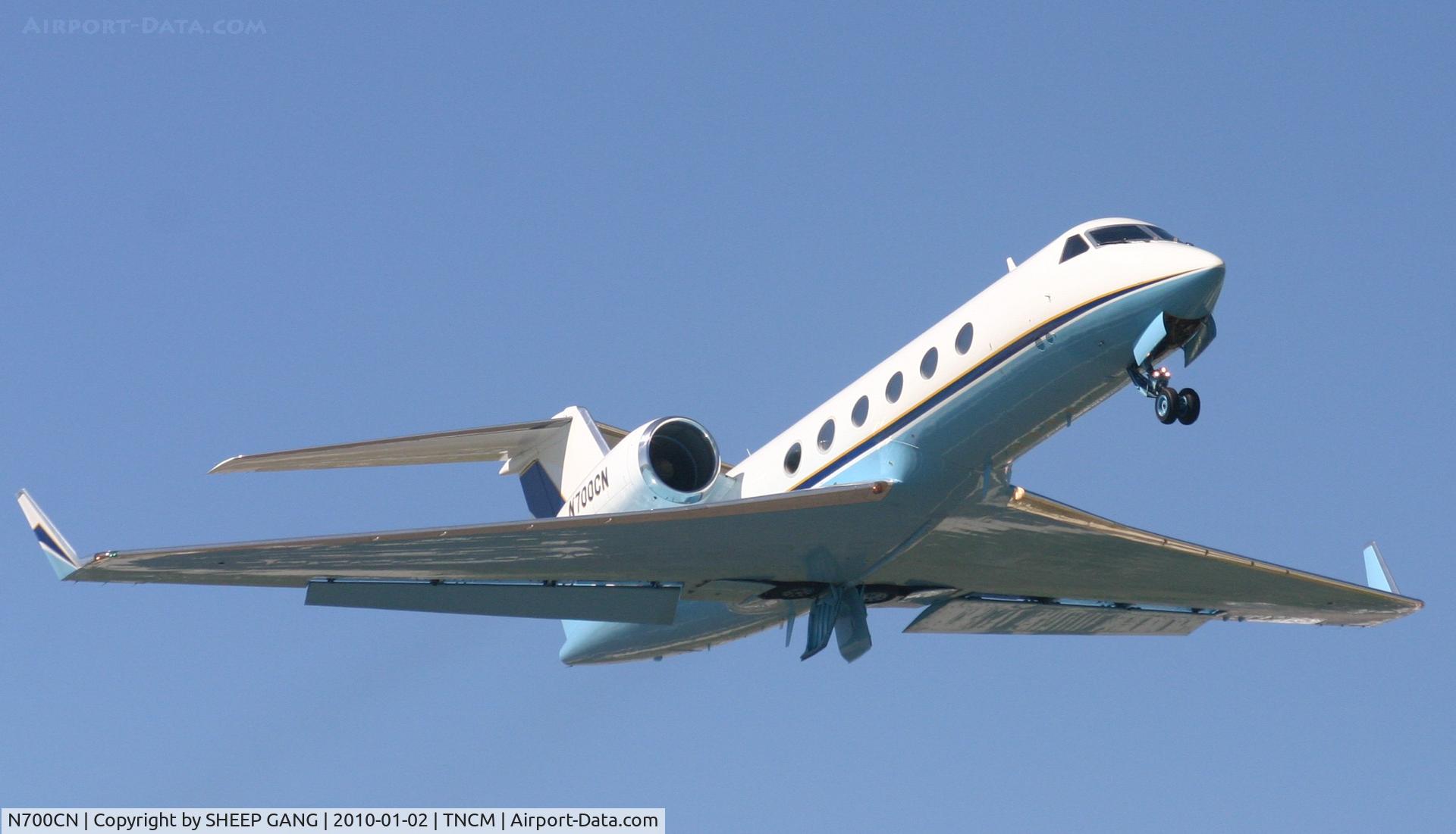 N700CN, 1990 Gulfstream Aerospace G-IV C/N 1133, N700CN departing TNCM