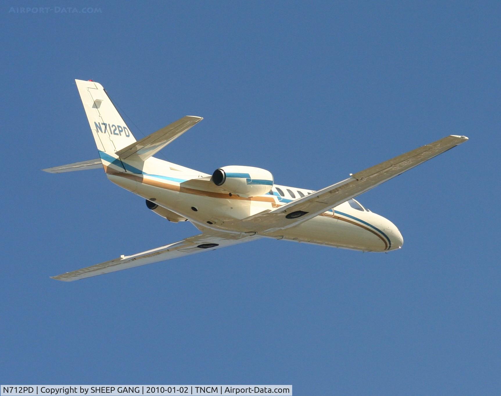 N712PD, 1979 Cessna 550 Citation II C/N 550-0069, N712pd departing TNCM