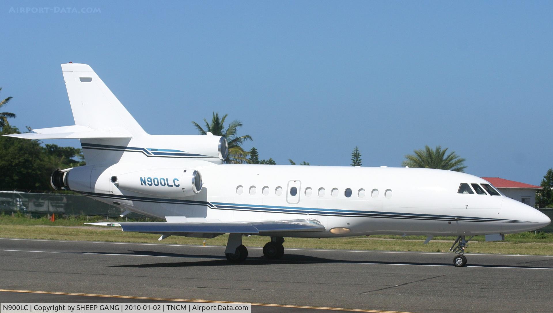 N900LC, 2000 Dassault Falcon 900 C/N 186, N900LC just landed at TNCM