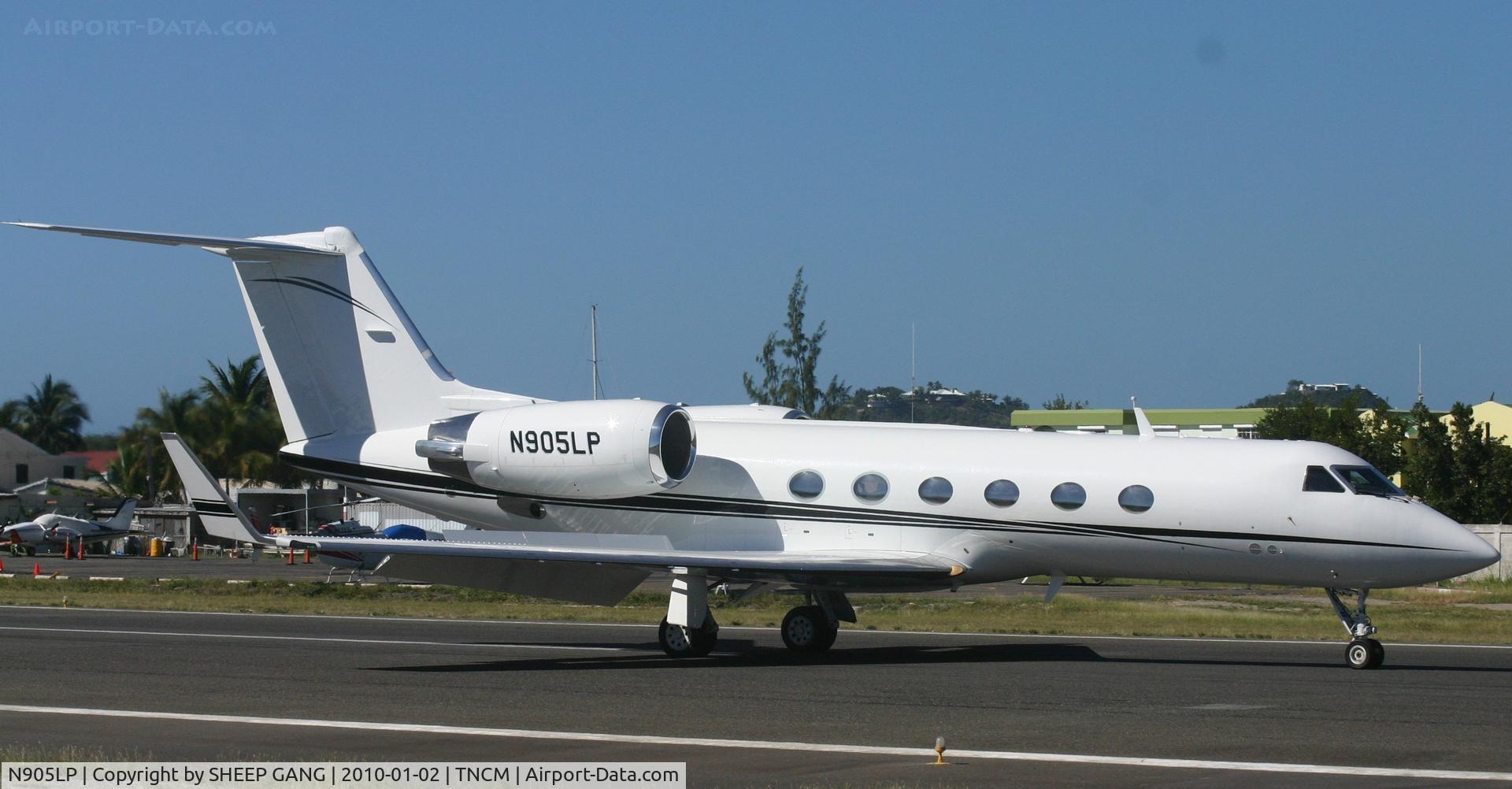 N905LP, 1997 Gulfstream Aerospace G-IV C/N 1321, N905Lp landing at tncm