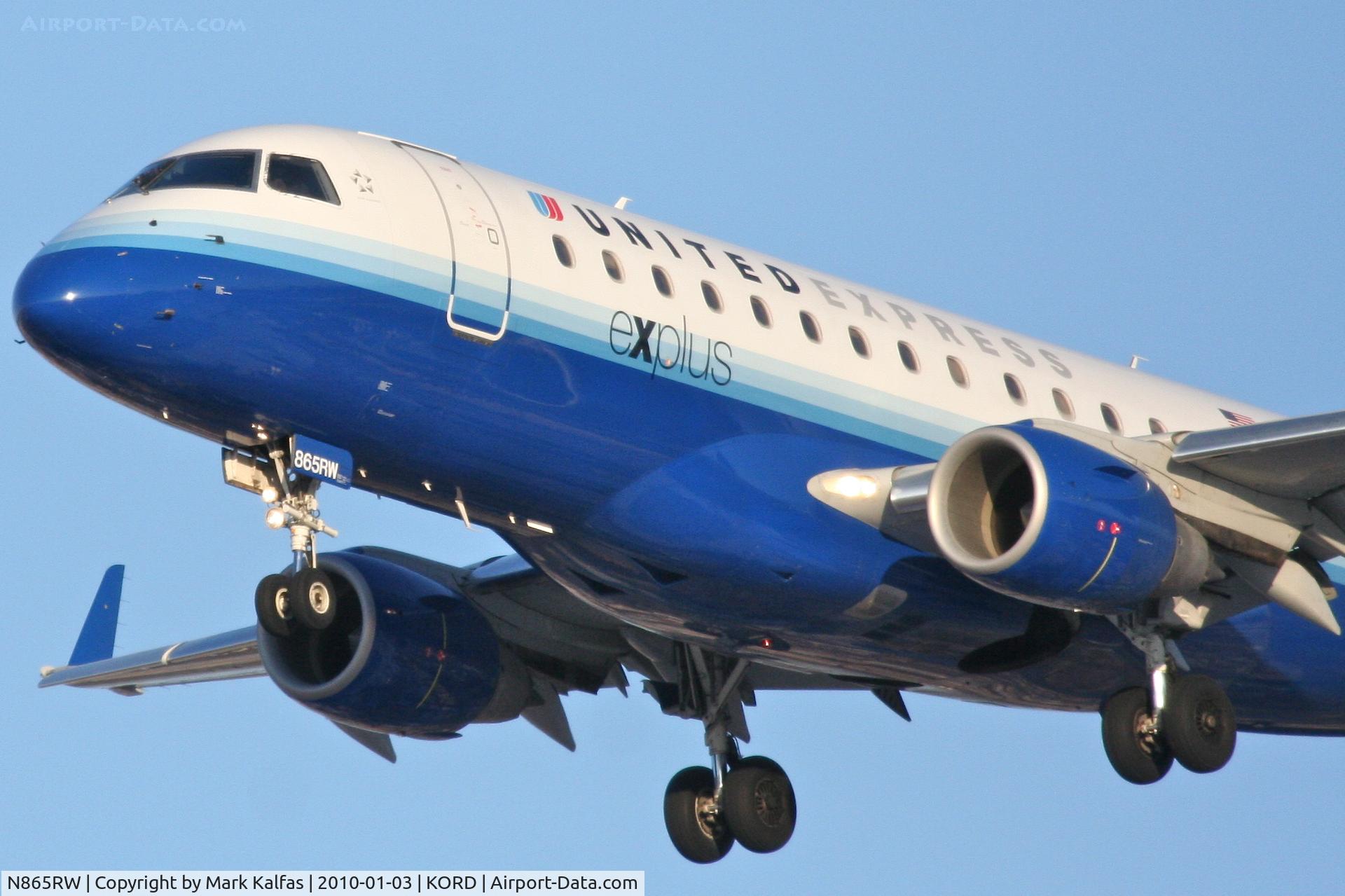 N865RW, 2006 Embraer 170SE (ERJ-170-100SE) C/N 17000122, Shuttle America ERJ-170, TCF7591, arriving KORD RWY 28 from KIND.