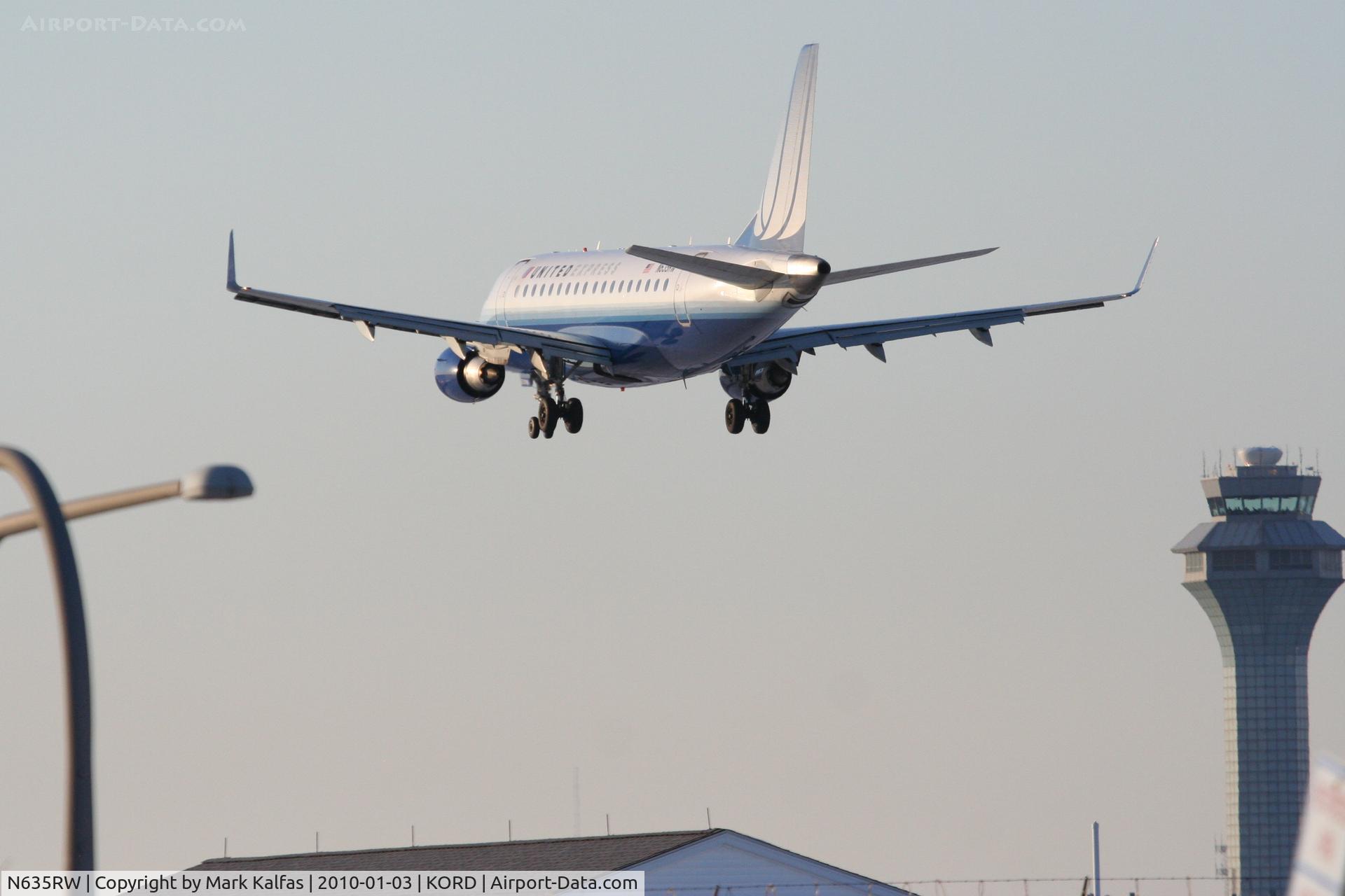 N635RW, 2004 Embraer 170SE (ERJ-170-100SE) C/N 17000056, Shuttle America ERJ-170, TCF7556, arriving KORD RWY 28 from KCLT.
