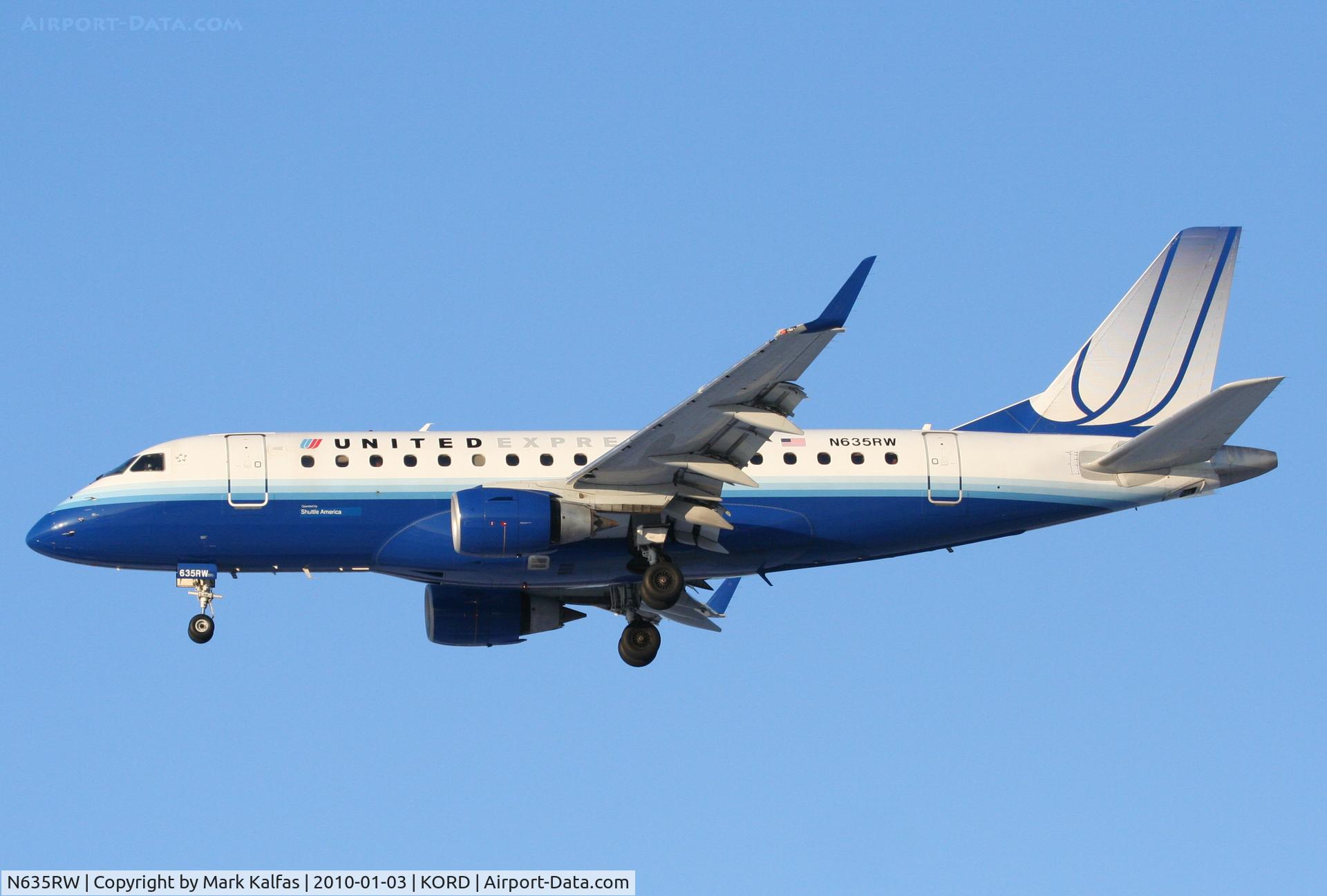 N635RW, 2004 Embraer 170SE (ERJ-170-100SE) C/N 17000056, Shuttle America ERJ-170, TCF7556, arriving KORD RWY 28 from KCLT.