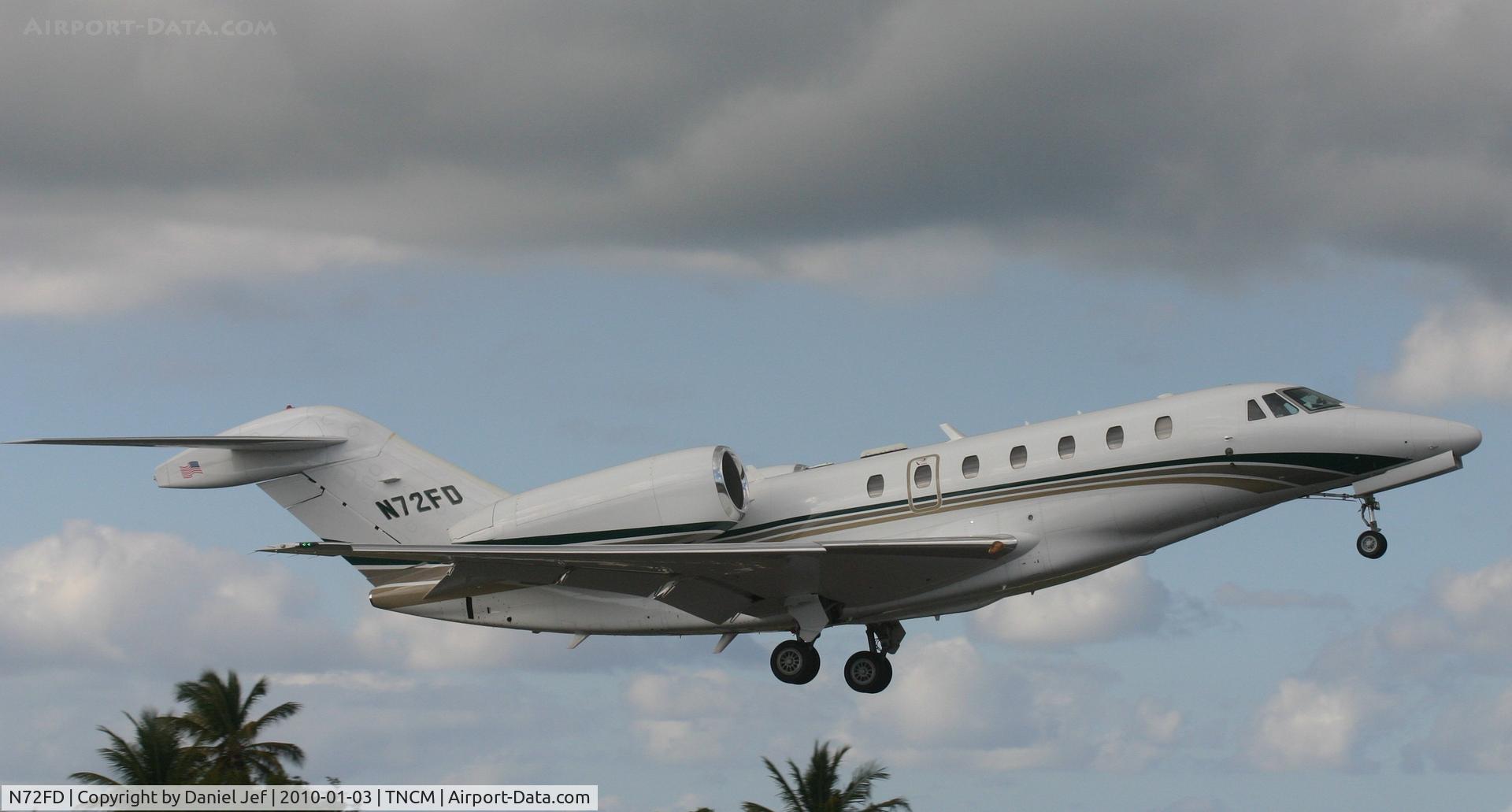 N72FD, 1999 Cessna 750 Citation X C/N 750-0072, N72FD departing TNCM