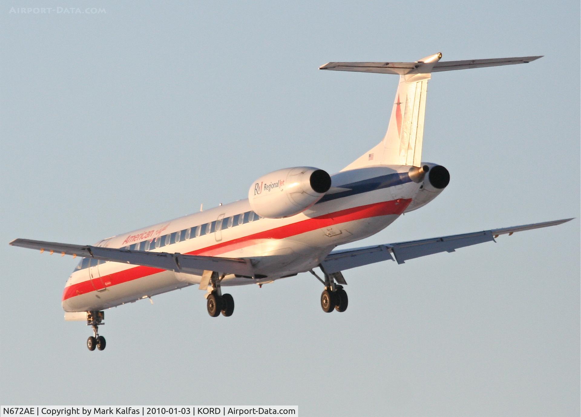 N672AE, 2004 Embraer ERJ-145LR (EMB-145LR) C/N 145794, American Eagle EMB-145LR, EGF4073, arriving KORD RWY 28 from KEVV.