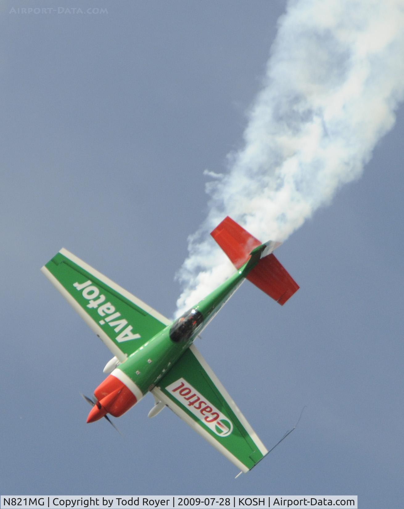N821MG, 2006 Extra EA-300S C/N 1035, EAA AIRVENTURE 2009