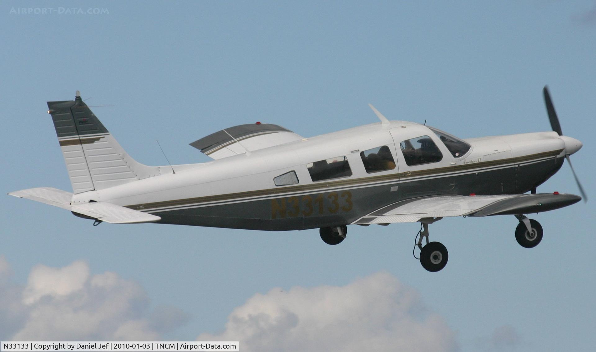 N33133, 1975 Piper PA-32-300 Cherokee Six Cherokee Six C/N 32-7540089, N33133 Just departed TNCM