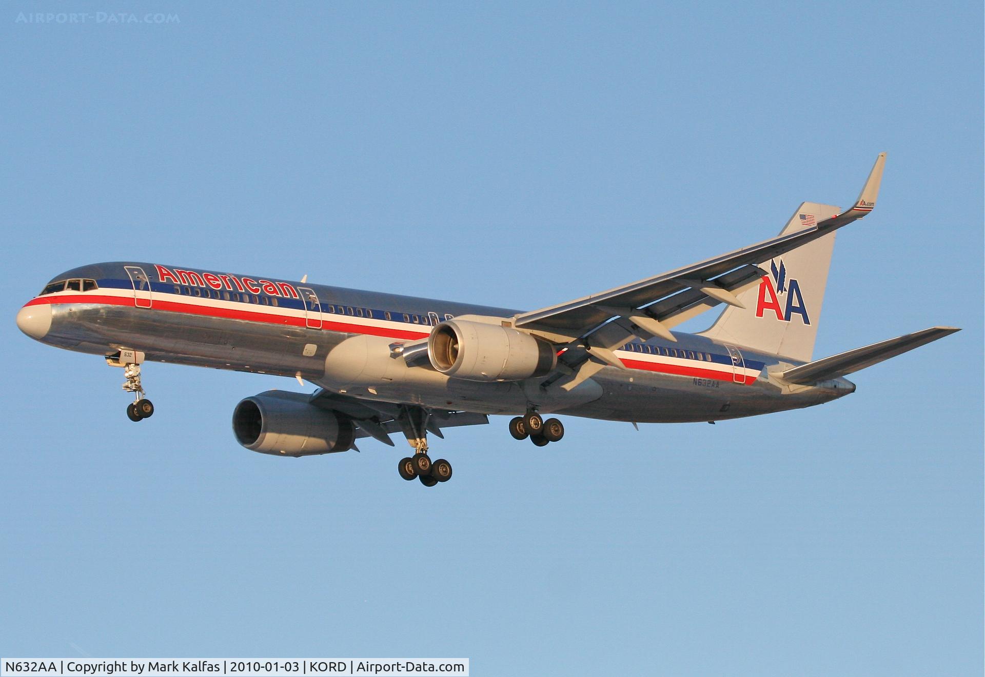 N632AA, 1990 Boeing 757-223 C/N 24590, American Airlines Boeing 757-223, AAL958J, arriving KORD RWY 28 from KLAX.