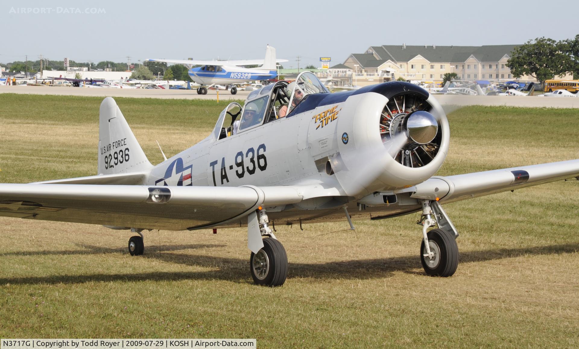 N3717G, North American AT-6G Texan C/N 168-40 (49-2936), EAA AIRVENTURE 2009