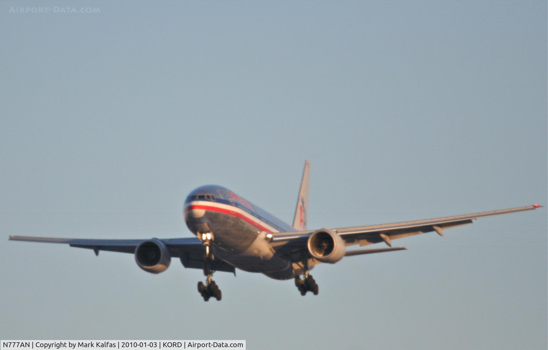 N777AN, 1999 Boeing 777-223 C/N 29585, American Airlines Boeing 777-223, AAL288, arriving KORD RWY 28 from ZSPD (Shanghai). .