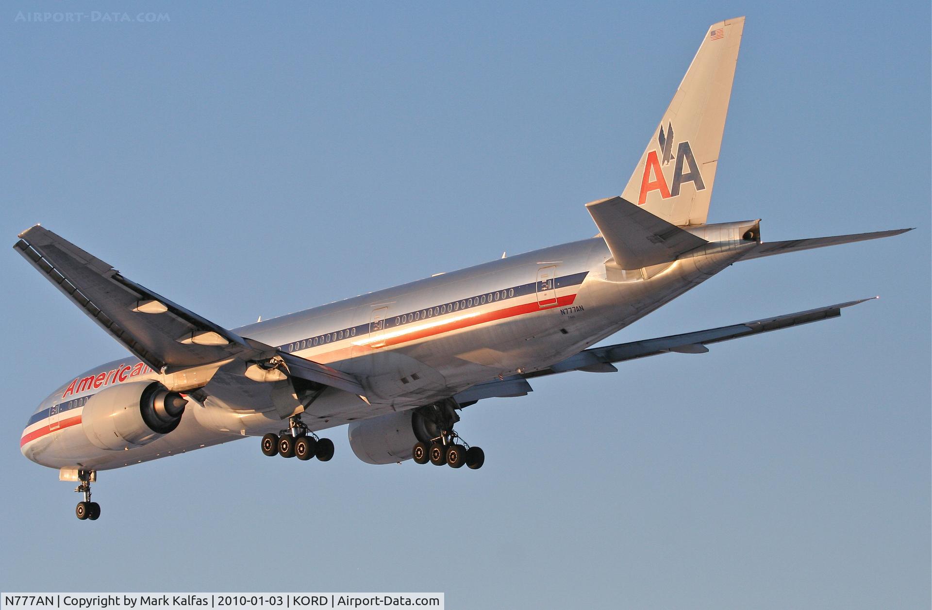 N777AN, 1999 Boeing 777-223 C/N 29585, American Airlines Boeing 777-223, AAL288, arriving KORD RWY 28 from ZSPD (Shanghai).