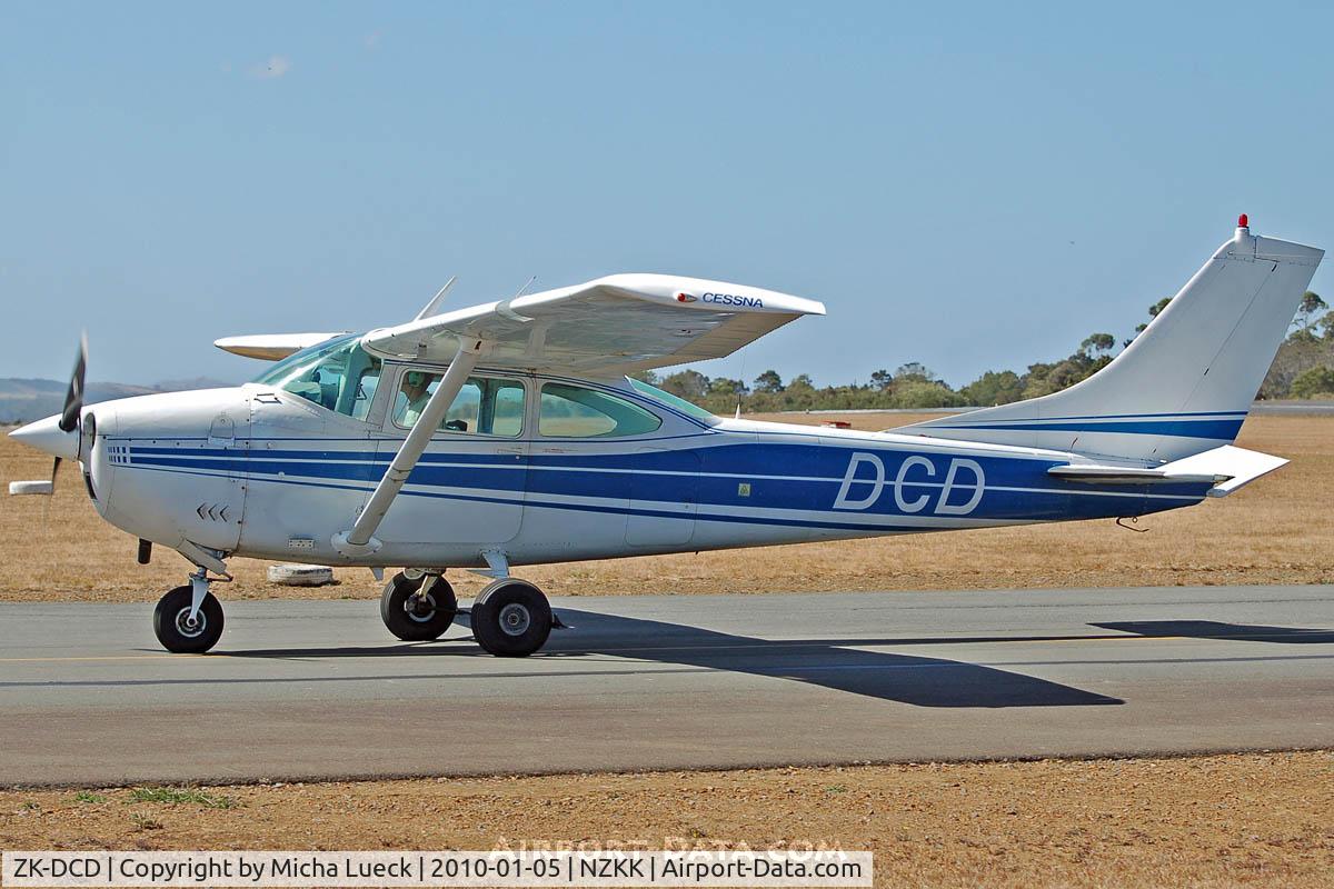 ZK-DCD, 1965 Cessna 182H Skylane C/N 18256423, At Kerikeri / Bay of Islands