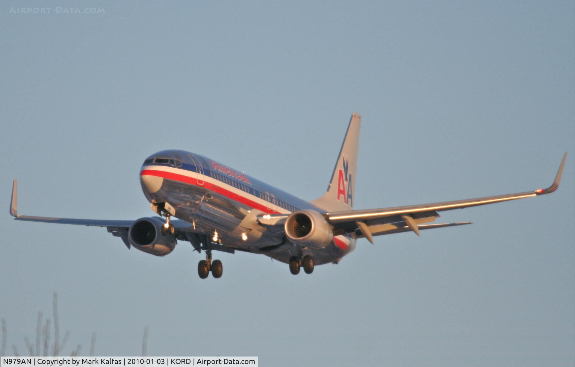 N979AN, 2009 Boeing 737-823 C/N 29568, American Airlines Boeing 737-223, AAL538, arriving KORD RWY 28 from KLAS.