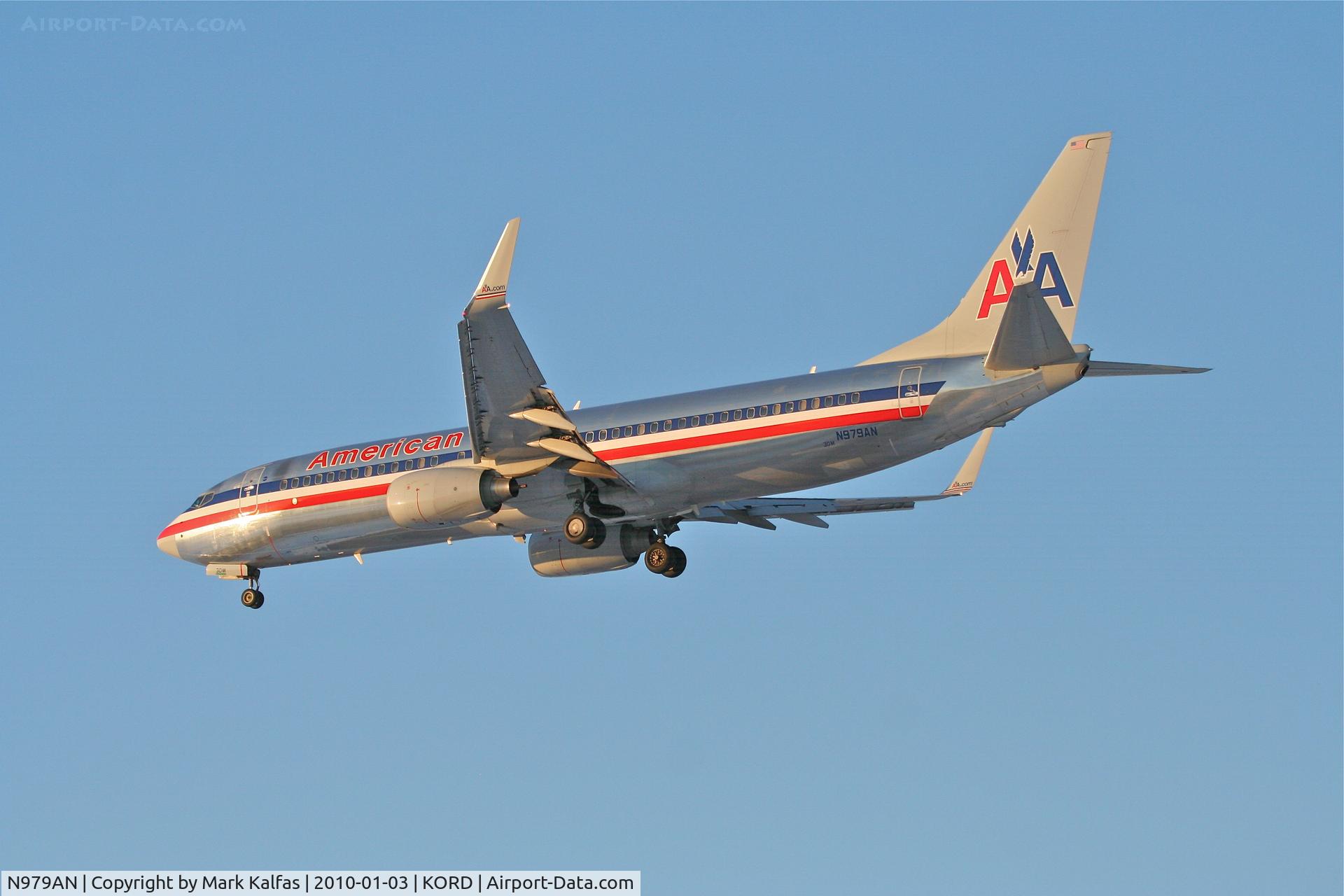 N979AN, 2009 Boeing 737-823 C/N 29568, American Airlines Boeing 737-223, AAL538, arriving KORD RWY 28 from KLAS.