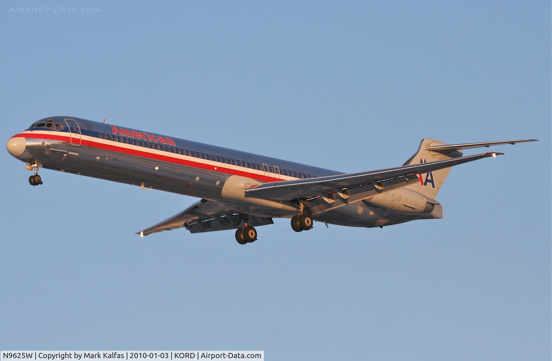 N9625W, 1998 McDonnell Douglas MD-83 (DC-9-83) C/N 53595, American Airlines MD-83, AAL352, arriving KORD RWY 28 fromKIAH.