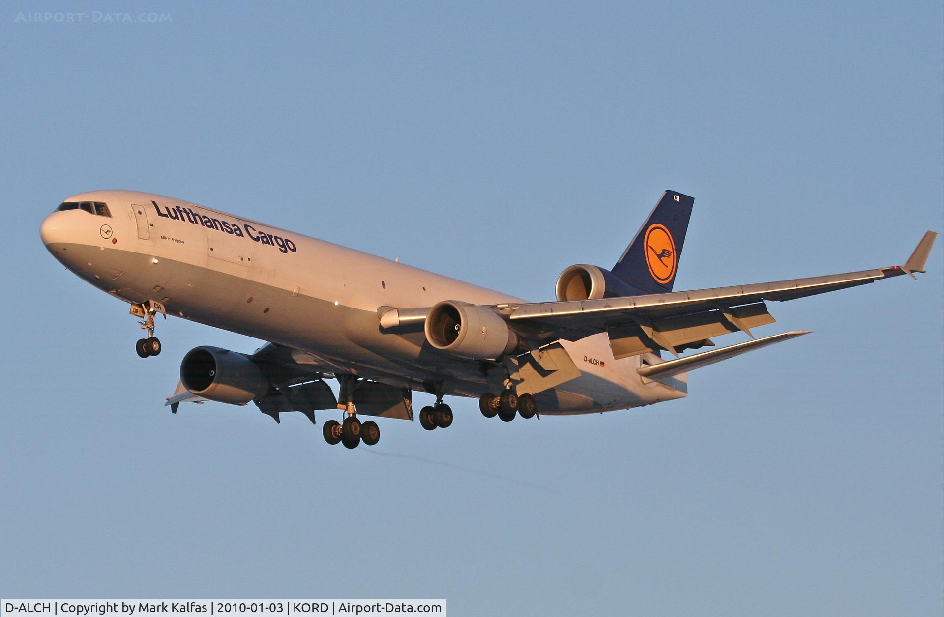 D-ALCH, 1999 McDonnell Douglas MD-11F C/N 48801, Lufthansa Cargo MD-11F, GEC8208, arriving RWY 28 KORD from EDDF (Frankfurt).